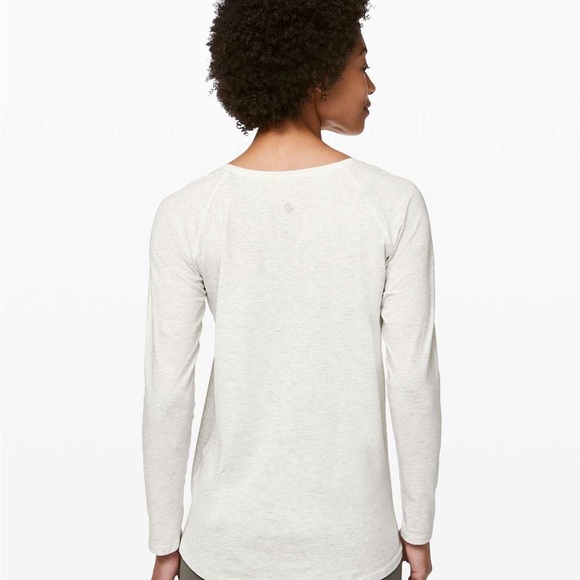 Lululemon Emerald Long Sleeve - Picture 7 of 8